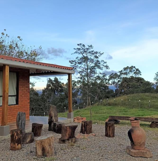 Hermosa Casa Campestre Moderna "Rancho La Marina" Chiquinquirá Eksteriør bilde