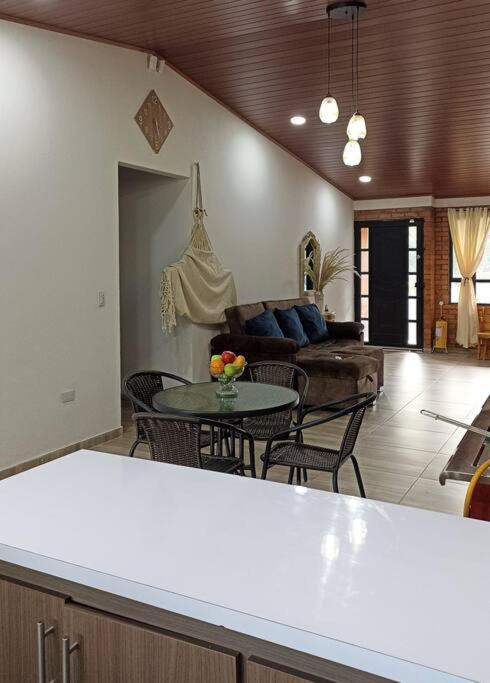 Hermosa Casa Campestre Moderna "Rancho La Marina" Chiquinquirá Eksteriør bilde
