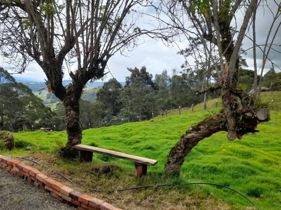 Hermosa Casa Campestre Moderna "Rancho La Marina" Chiquinquirá Eksteriør bilde